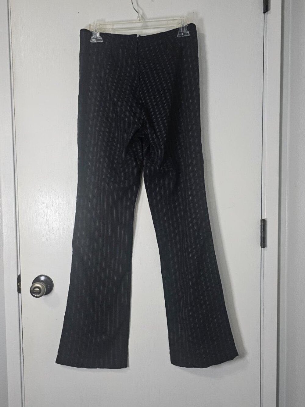 Unbranded Women's Black with White Stripes Sleek Tailored Office Pants - Size 28 - Picture 3 of 8